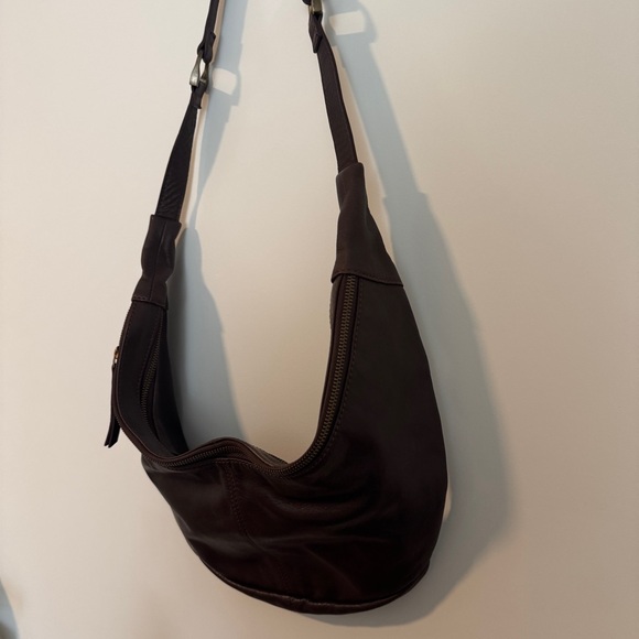Free People Idle Leather Slouchy Sling Bag Espresso - Picture 3 of 8
